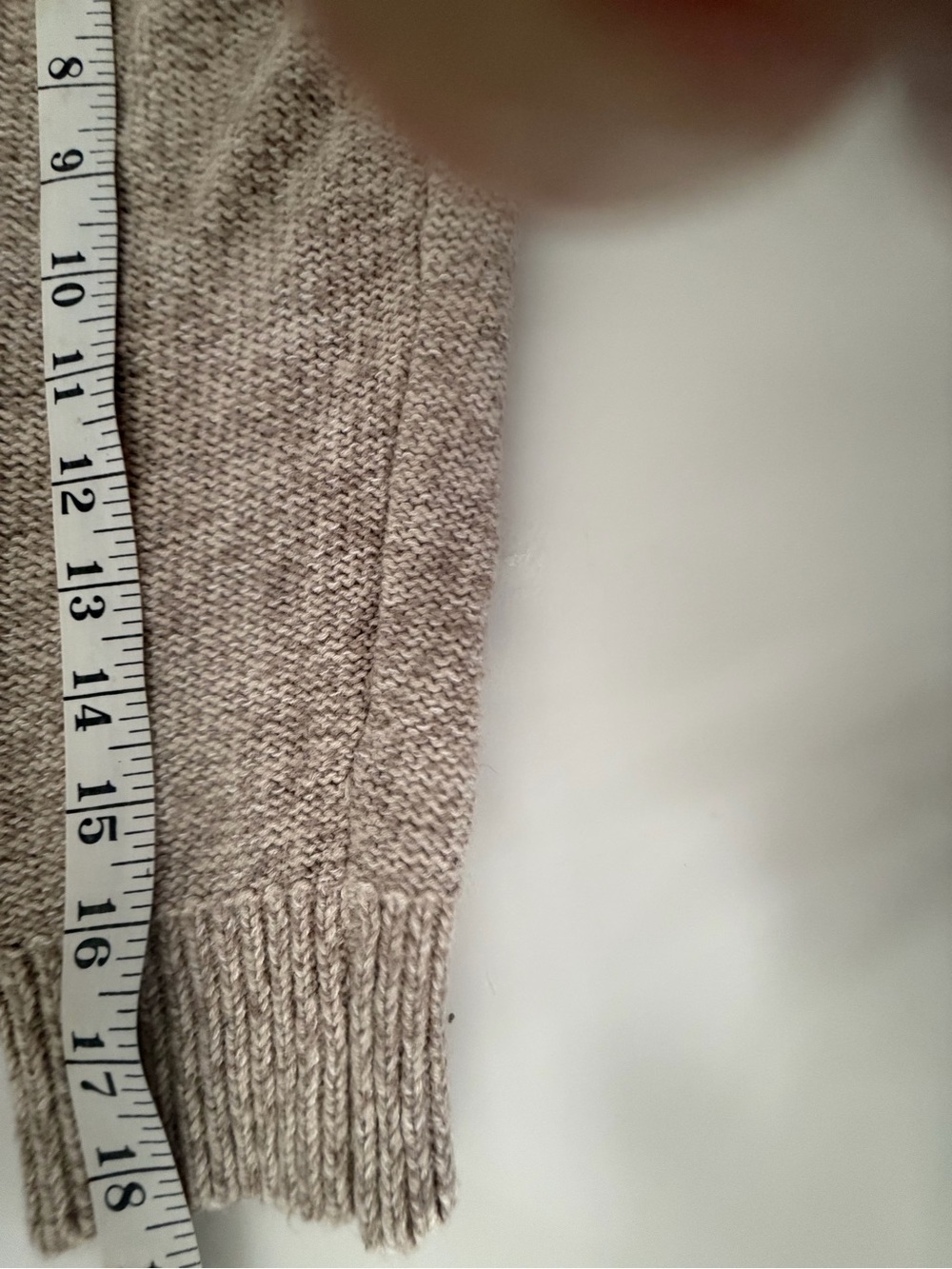 Garage Taupe Cropped V-Neck Button Front Cardigan Long Sleeve Size Small - Picture 13 of 13